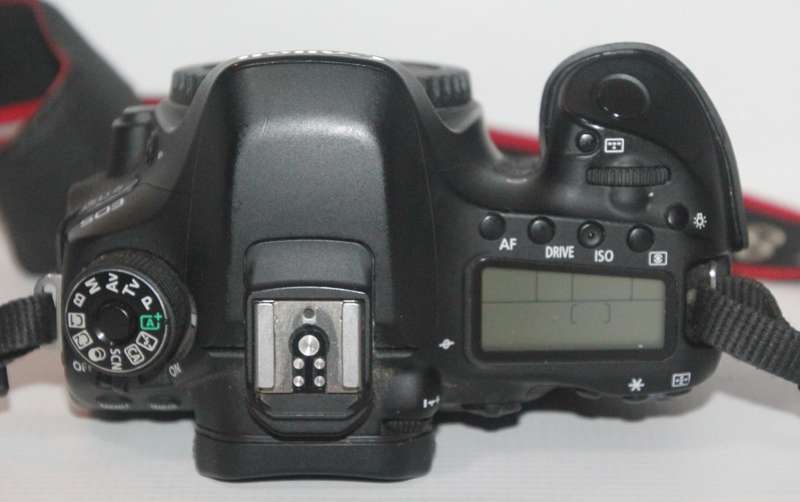 Canon EOS 80D DSLR Camera Body with 24.2 Megapixel (APS-C) CMOS Sensor and Dual Pixel CMOS AF