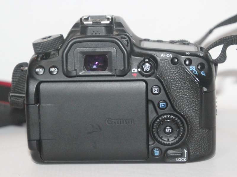 Canon EOS 80D DSLR Camera Body with 24.2 Megapixel (APS-C) CMOS Sensor and Dual Pixel CMOS AF