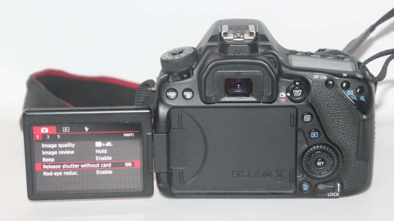 Canon EOS 80D DSLR Camera Body with 24.2 Megapixel (APS-C) CMOS Sensor and Dual Pixel CMOS AF