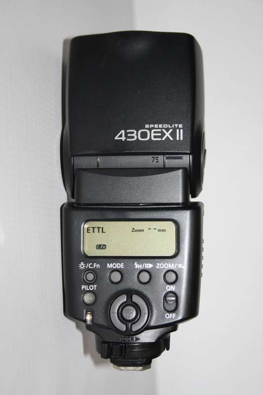 Canon Speedlite 430EX II Flash IN EXCELLENT CONDITION
