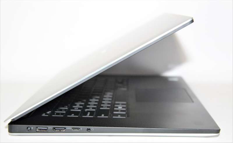 Dell XPS 15 9560 Hexa-Core i7-7700HQ , 16GB Ram, 1TB SSD, 4GB NVIDIA ,  15.6` 4K UHD TouchScreen