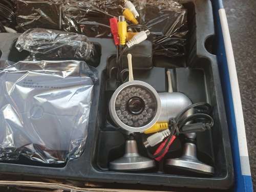 4 Wireless Security Camera Kit