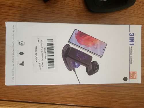 Samsung Galaxy Buds 2 with extra ear tips + 3 in 1 Wireless Charger
