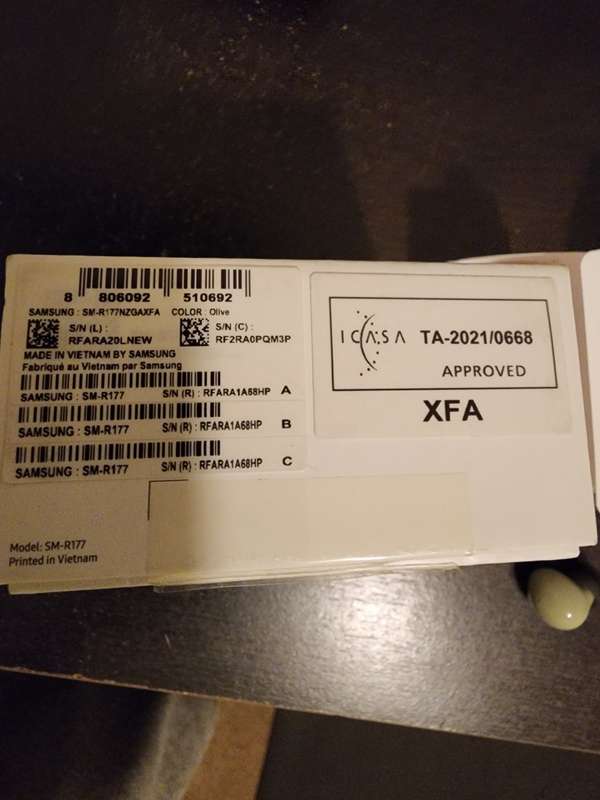 Samsung Galaxy Buds 2 with extra ear tips + 3 in 1 Wireless Charger