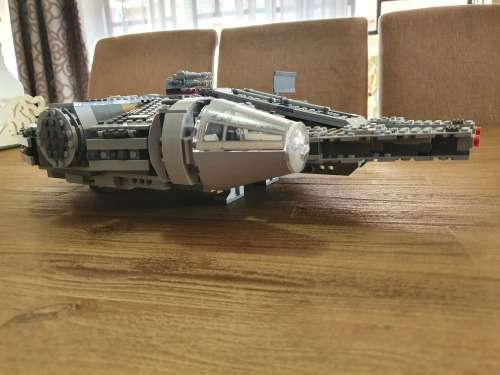 LEGO Millennium Falcon 75105-1 (2015)