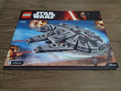 LEGO Millennium Falcon 75105-1 (2015)
