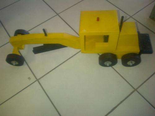 WOW!!!!!!!!!!LOOK AT ME!!!!!!!!!!!LOOK AT ME!!!!!!!!!WOODEN BULLDOZER!!!!!CRAZY R1 START