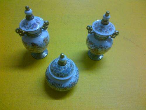 3 PORCELAIN ORNAMENTS FROM GREECE!!!!!!!!CRAZY R1 START