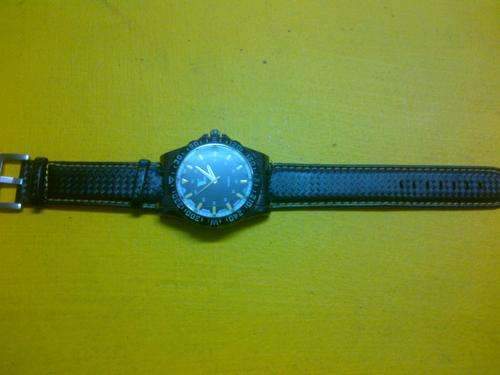 WOW BRAND NEW WATCH!!!!!!!CRAZY R1 START