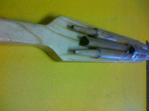 VINTAGE HANDMADE CRICKET SET!!!!!!!!CRAZY R1 START