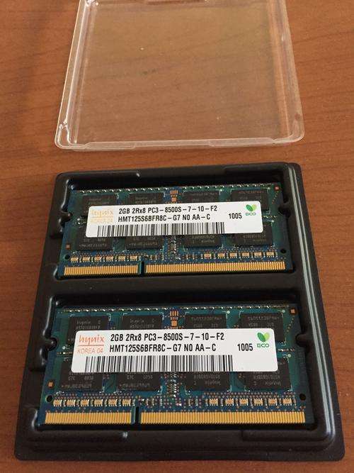 2x Hynix Micron Chip Notebook Memory, 2GB 2Rx8 PC3-8500S-7-10-F2 HTM125S6BFR8C-G7 NO AA-C