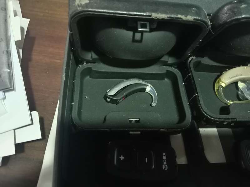 Widex 440 Clear and Senso Diva Hearing Aids