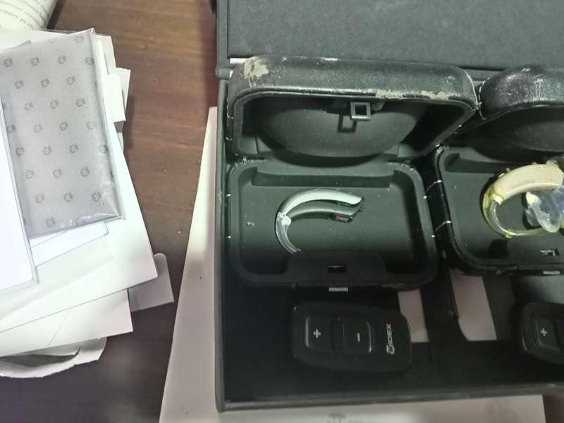 Widex 440 Clear and Senso Diva Hearing Aids