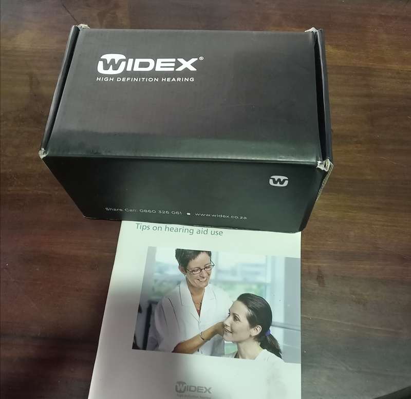 Widex 440 Clear and Senso Diva Hearing Aids