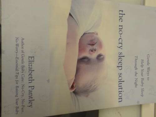 The No Cry Sleep Solution by Elizabeth Pantley