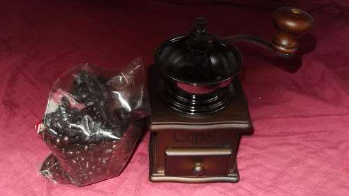 Manual Coffee Mill Grinding Machine 125Gram Coffee Beans Included