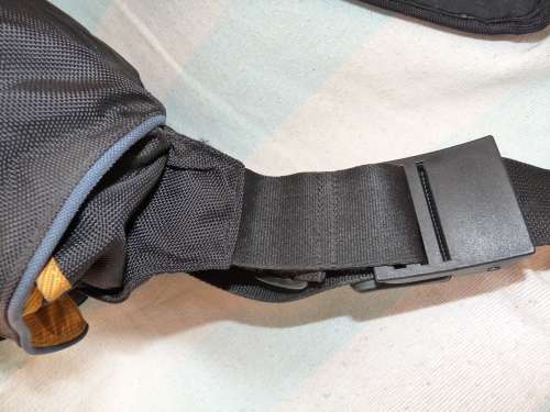 LOW PRICE!! CRUMPLER laptop bag - Practically NEW!