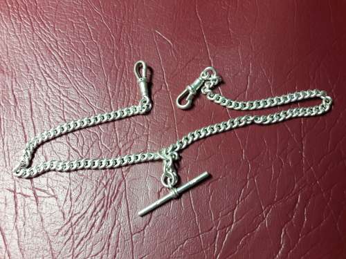LOVELY SOLID STERLING SILVER FOB CHAIN IN EXCELLENT CONDITION