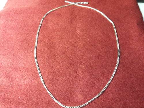 LOVELY LONG SOLID GENUINE STERLING SILVER NECKLACE WITH ITALIAN CLASP IN PERFECT CONDITION
