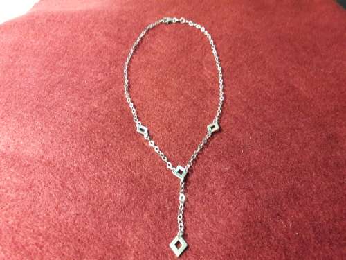 SOLID STERLING SILVER NECKLACE WITH LOBSTER CLASP IN PERFECT CONDITION