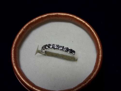 LOVELY SOLID GENUINE STERLING SILVER RING IN PERFECT CONDITION