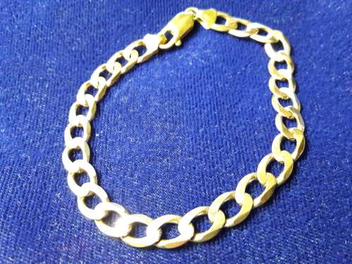 LOVELY GENUINE SOLID 9 ct GOLD BRACELET  WITH ITALIAN CLASP IN PERFECT CONDITION