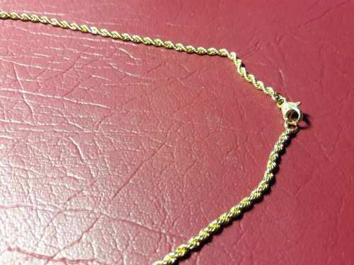 LOVELY 9 CT SOLID GENUINE GOLD ROPE NECKLACE WITH LOBSTER CLASP IN EXCELLENT CONDITION