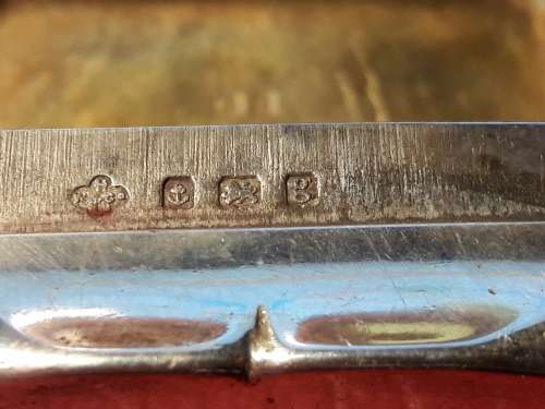 VINTAGE GENUINE SOLID STERLING SILVER BOX IN EXCELLENT CONDITION