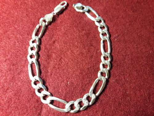 LOVELY STRONG SOLID GENUINE STERLING SILVER BRACELET IN EXCELLENT CONDITION