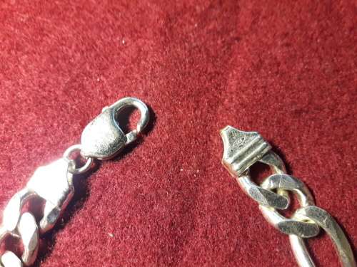 LOVELY STRONG SOLID GENUINE STERLING SILVER BRACELET IN EXCELLENT CONDITION