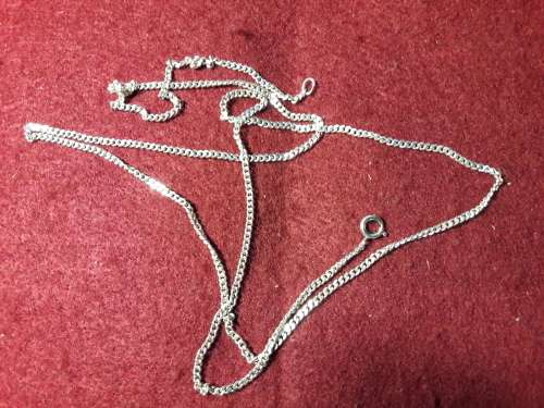 LOVELY STRONG LONG GENUINE STERLING SILVER NECKLACE IN PERFECT CONDITION
