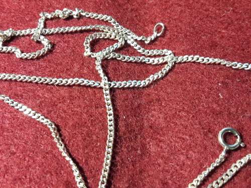 LOVELY STRONG LONG GENUINE STERLING SILVER NECKLACE IN PERFECT CONDITION