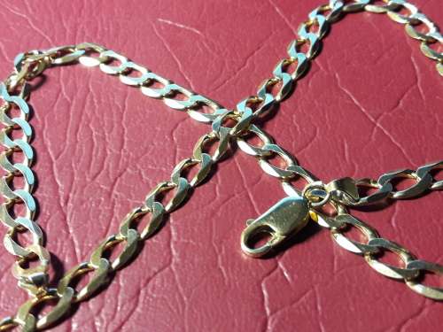 LOVELY 9 CT SOLID GENUINE GOLD NECKLACE WITH ITALIAN CLASP IN PRISTINE CONDITION