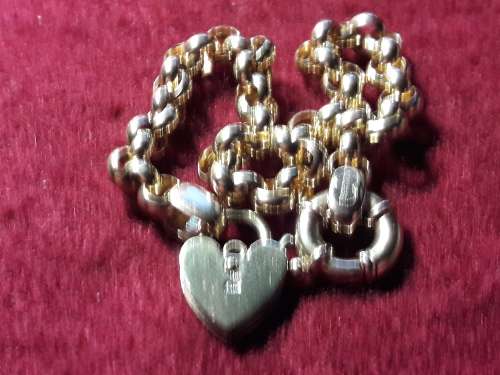 LOVELY 9 CT SOLID GENUINE GOLD BELCHER BRACELET IN PERFECT CONDITION