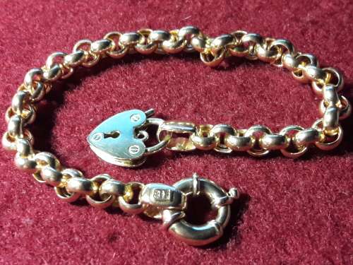 LOVELY 9 CT SOLID GENUINE GOLD BELCHER BRACELET IN PERFECT CONDITION