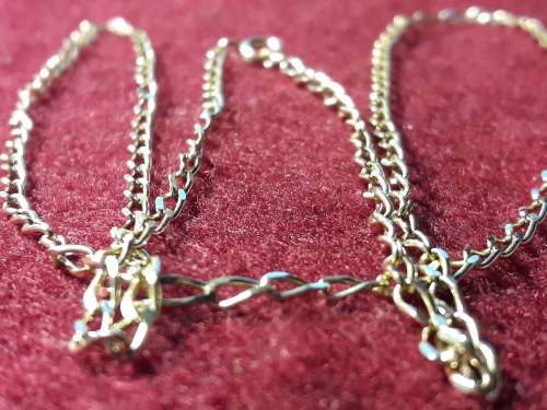LOVELY 9 CT SOLID GENUINE GOLD NECKLACE IN PERFECT CONDITION