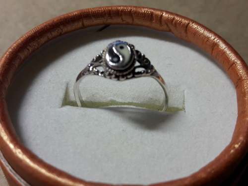 SOLID GENUINE STERLING SILVER RING