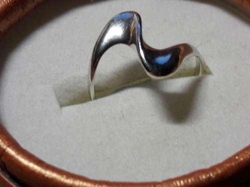 SOLID GENUINE STERLING SILVER RING