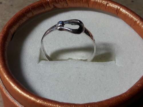 SOLID GENUINE STERLING SILVER RING