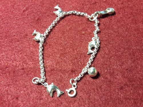 LOVELY SOLID GENUINE STERLING SILVER CHARM BRACELET