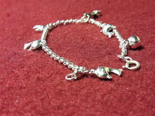 LOVELY SOLID GENUINE STERLING SILVER CHARM BRACELET