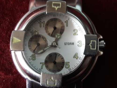 STORM WATCH WITH GENUINE CALFSKIN LEATHER STRAP IN EXCELLENT CONDITION