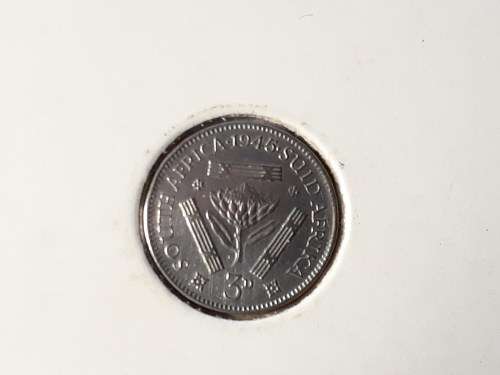 1945 SA UNION SILVER 3 PENCE