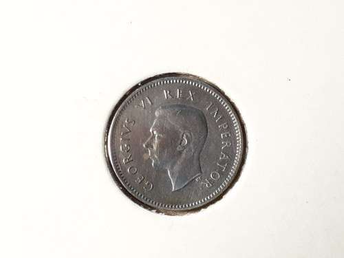 1945 SA UNION SILVER 3 PENCE