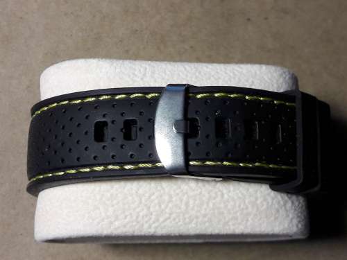 Bolt Black Silicon GRAND TOURING GT Series Analog Watch