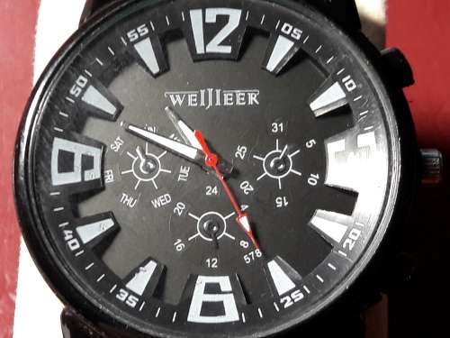 Weijieer 578 Male Quartz Watch with Round Dial Stereo Ditigal Rubber Watch Band Black