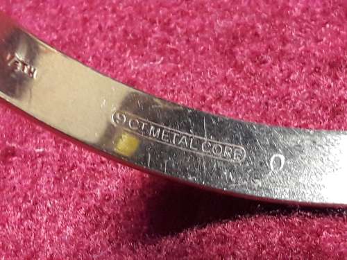 LOVELY 9 ct GOLD METAL CORE BANGLE IN EXCELLENT CONDITION [1/5 Thick]