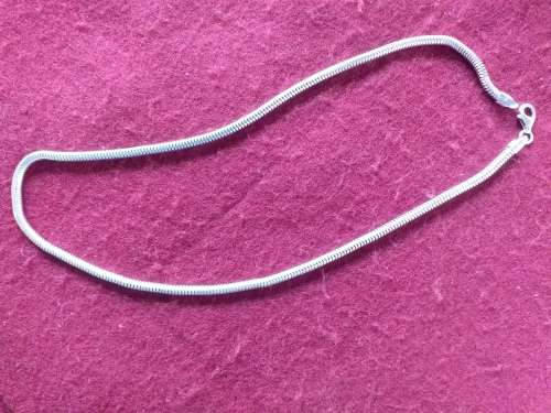 LOVELY GENUINE SOLID STERLING SILVER SNAKE NECKLACE WITH LOBSTER CLASP AS GOOD AS NEW [23,8 g]