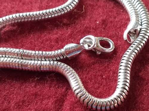 LOVELY GENUINE SOLID STERLING SILVER SNAKE NECKLACE WITH LOBSTER CLASP AS GOOD AS NEW [23,8 g]