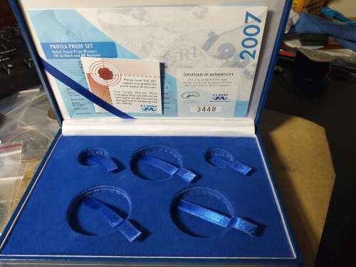 EMPTY BOX FOR 2007 PROTEA PROOF SET NOBEL PEACE PRICE WINNERS, DE KLERK AND MADELA